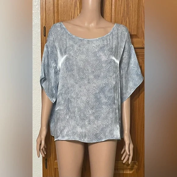 Michael Kors Petite Petal-Print Short-Sleeve Top - Picture 2 of 10